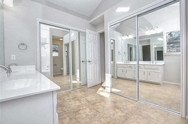 500 Bayberry Ct — Photo 22