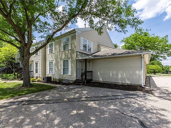 3rd image of 2796 Mull Ave