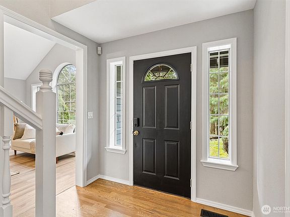 4th image of 18910 62nd Street E