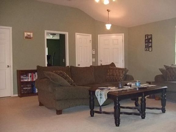 4th image of 3605 Liberty Dr