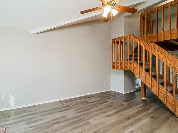 4th image of 6723 Old Stone Dr