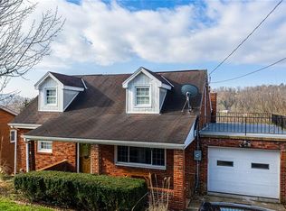 221 Arlington Dr, Canonsburg, PA