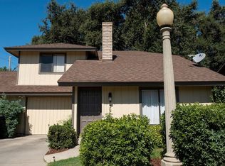 839 W Arlen Ct, Visalia, CA 93277