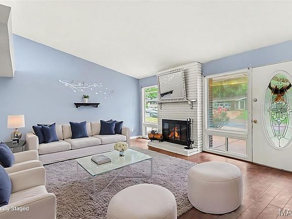 4th image of 2425 Brook Dr