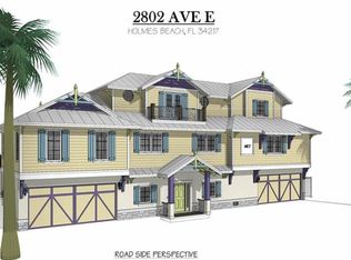 2802 Avenue E, Holmes Beach, FL 34217
