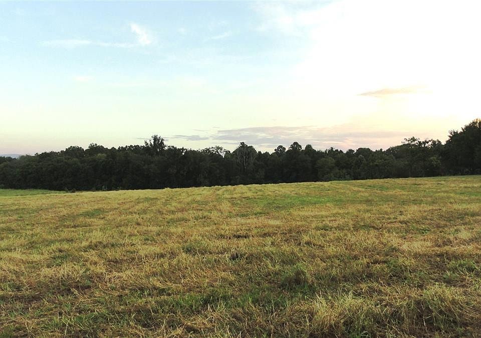 1st image of 700 County Rd