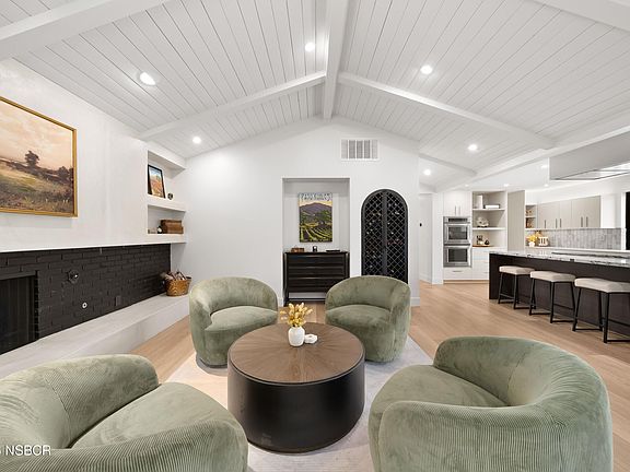 2nd image of 1096 Robin Cir