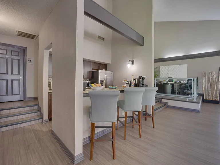 Timberglen Apartments — Photo 14