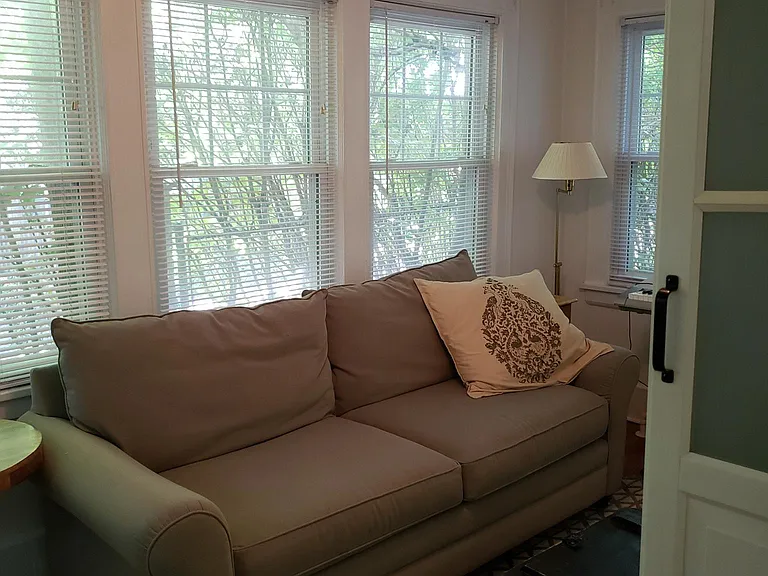 15 Roosevelt Ave — Photo 7