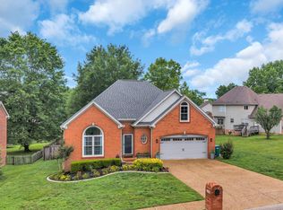 7824 Farmington Pl, Nashville, TN 37221