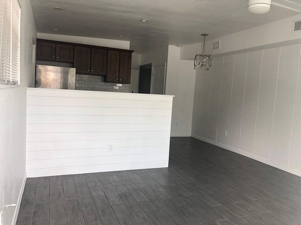 1st image of 1243 Virginia Dr