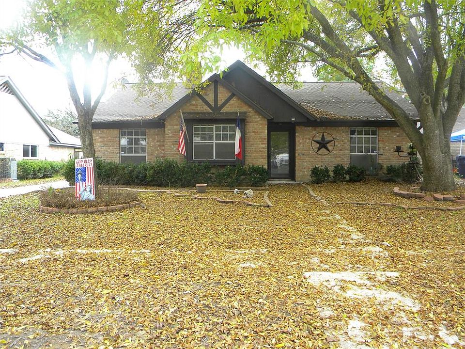 1st image of 15607 Rolling Timbers Dr