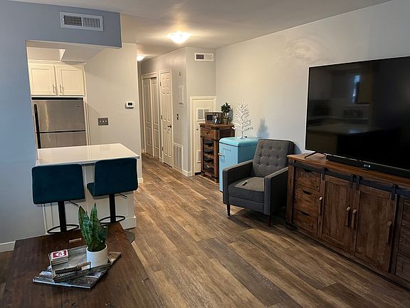 3rd image of 6027 Metcalf Ln #3A