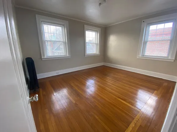 115-123 Pendleton St