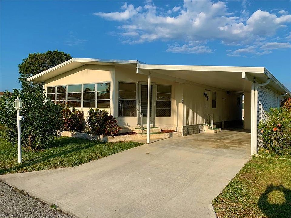 1st image of 109 Queen Palm Dr #109