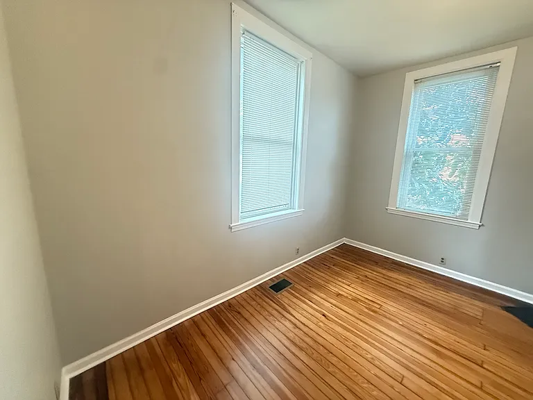 1110 Wertland St #2 — Photo 12