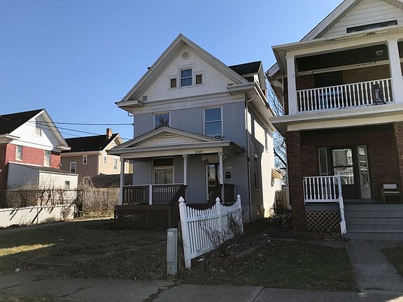 3rd image of 2127 Hudson Ave