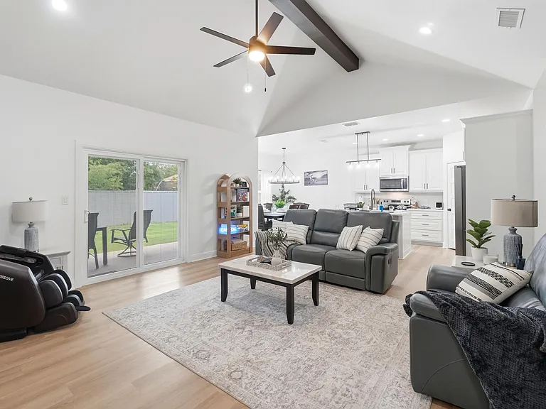 3882 National Dr — Photo 39