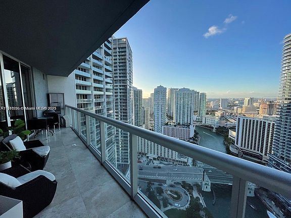 5th image of 475 Brickell Ave #3502