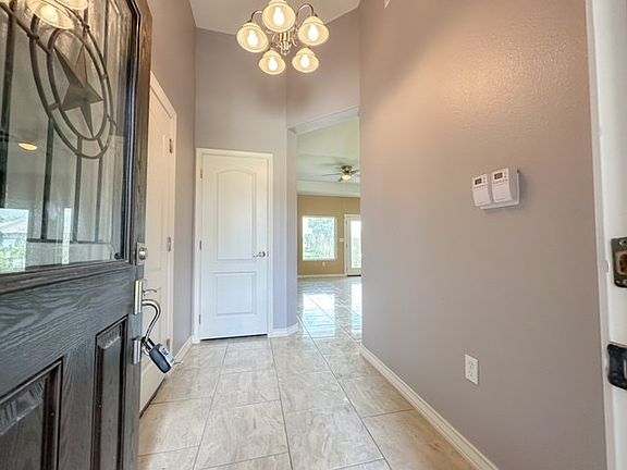 5th image of 11 Augusta Dr