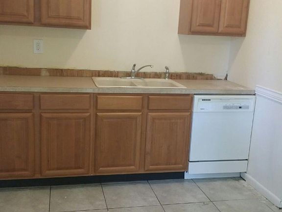 New kitchen cabinets with dishwasher