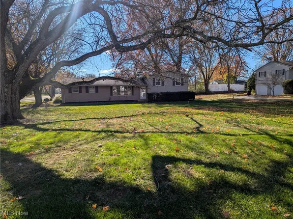 7160 Bretz St NW, Massillon, OH 44646