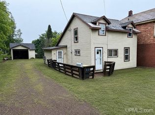 219 E Bonnie St, Ironwood, MI 49938