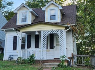 1004 Perry St, Staunton, VA 24401