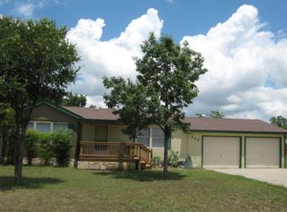 117 Riverpark Dr, Ingram, TX 78025