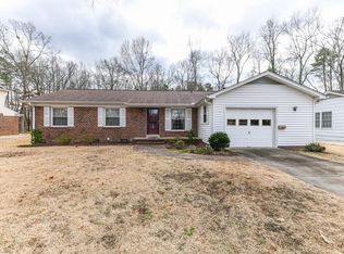 309 Barberry Dr, Greensboro, NC 27406
