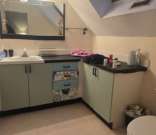 5th image of 5 Etna St