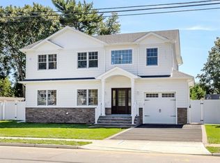 5 Eldorado Blvd, Plainview, NY 11803