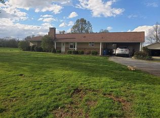 11489 State Route 14, Mc Leansboro, IL 62859