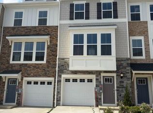 10531 Cobbler Pl, White Plains, MD 20695