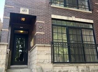 653 W Belmont Ave APT 1, Chicago, IL 60657