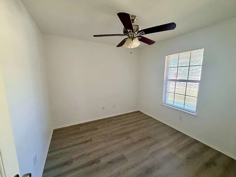 1148 Shadow Creek Blvd — Photo 13