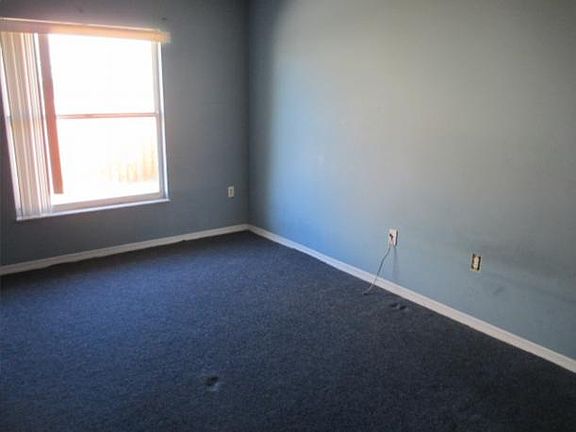 5th image of 10131 S Fulton Ct