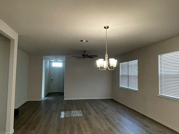 4th image of 2252 Jasper Dr