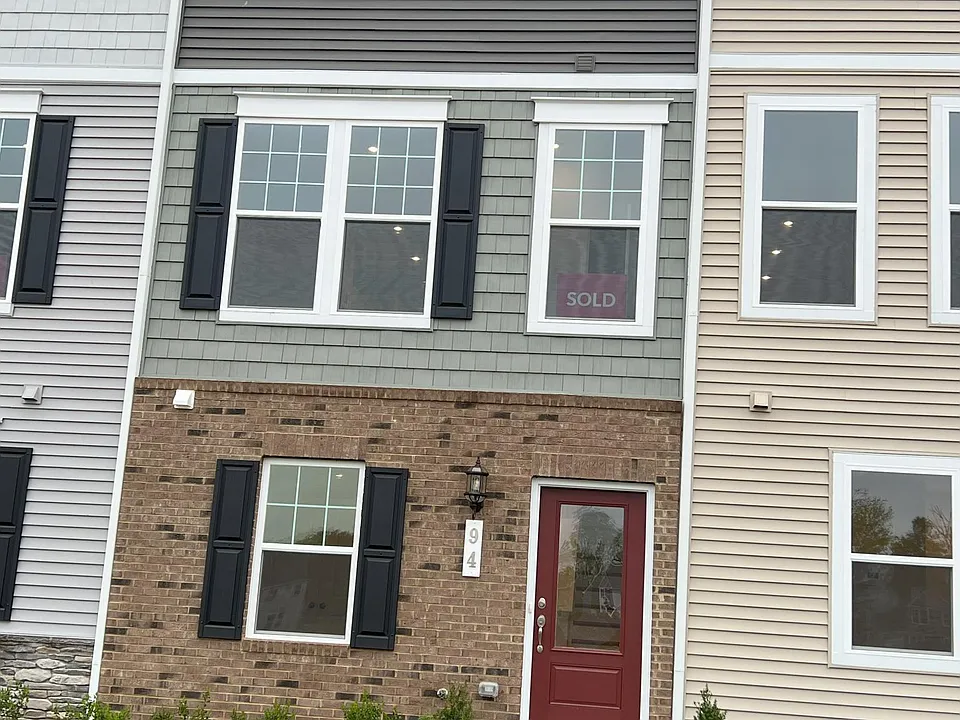 94 Coolidge Ave