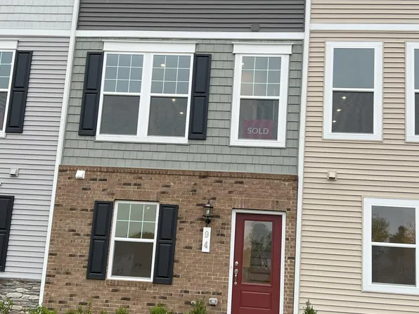 94 Coolidge Ave, Ranson, WV 25438