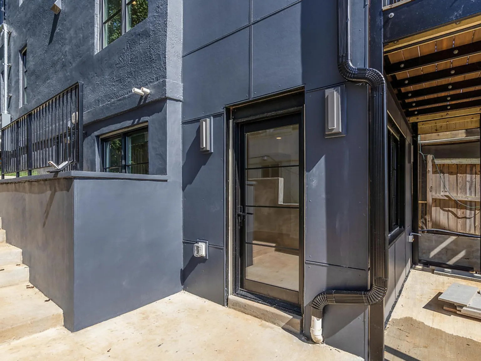 5134 Fulton St NW — Photo 2
