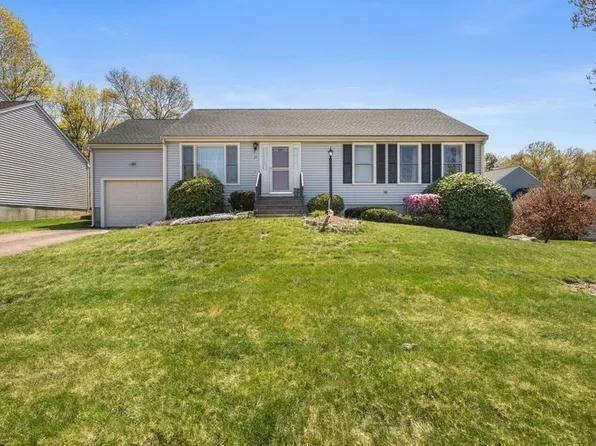 38 Country Side Rd Unit 38, Bellingham, MA 02019