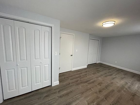 4th image of 5735 Stonykill St #1