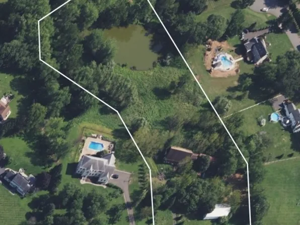 110 Robin Way, Readington Twp., NJ 08853