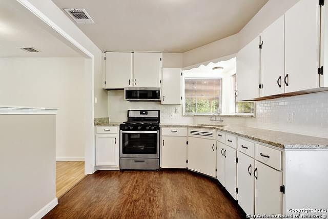 1st image of 246 Storeywood Dr