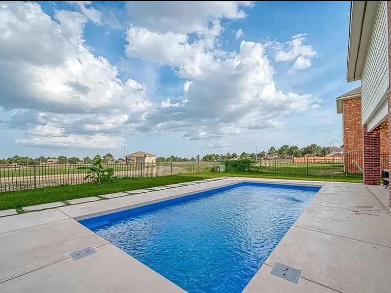 10614 Opal Ridge Dr — Photo 25