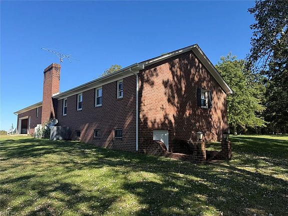 4th image of 5301 Courtland Rd