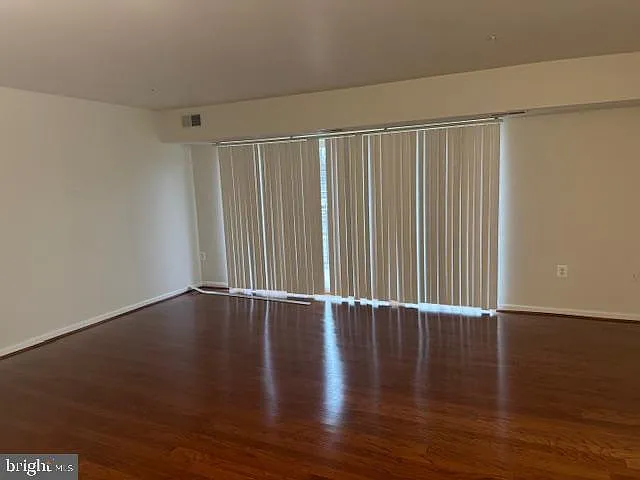 5211 Newton St #103 — Photo 3