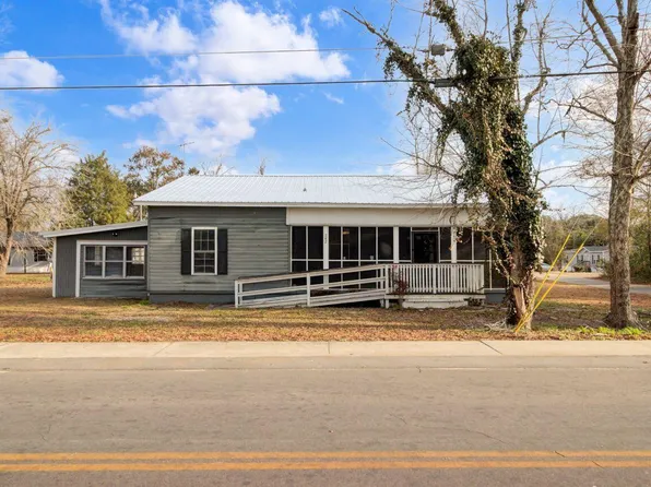 742 Hesseman Ave, Holly Hill, SC 29059