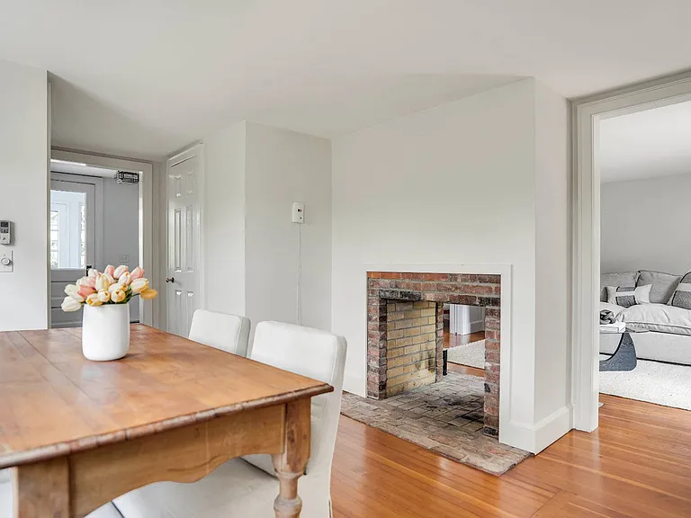 55 Garden St — Photo 7